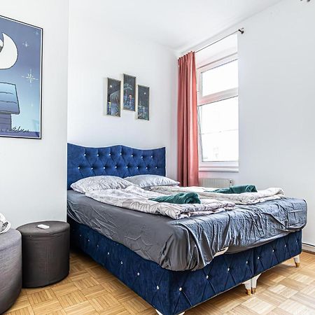 Near Schoenbrunn - Economy Rooms In Shared Apartment At Meidling Train Station Відень Екстер'єр фото