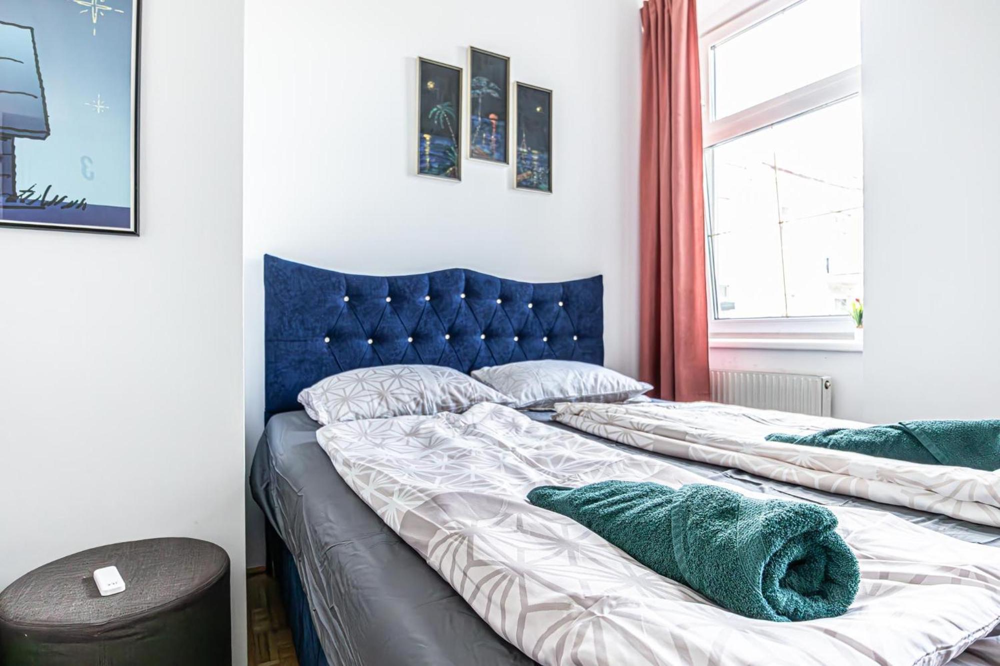 Near Schoenbrunn - Economy Rooms In Shared Apartment At Meidling Train Station Відень Екстер'єр фото