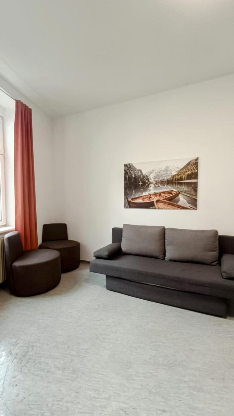 Near Schoenbrunn - Economy Rooms In Shared Apartment At Meidling Train Station Відень Екстер'єр фото