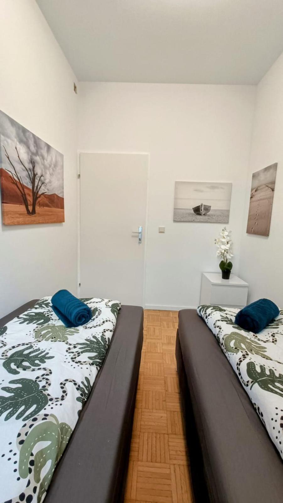Near Schoenbrunn - Economy Rooms In Shared Apartment At Meidling Train Station Відень Екстер'єр фото